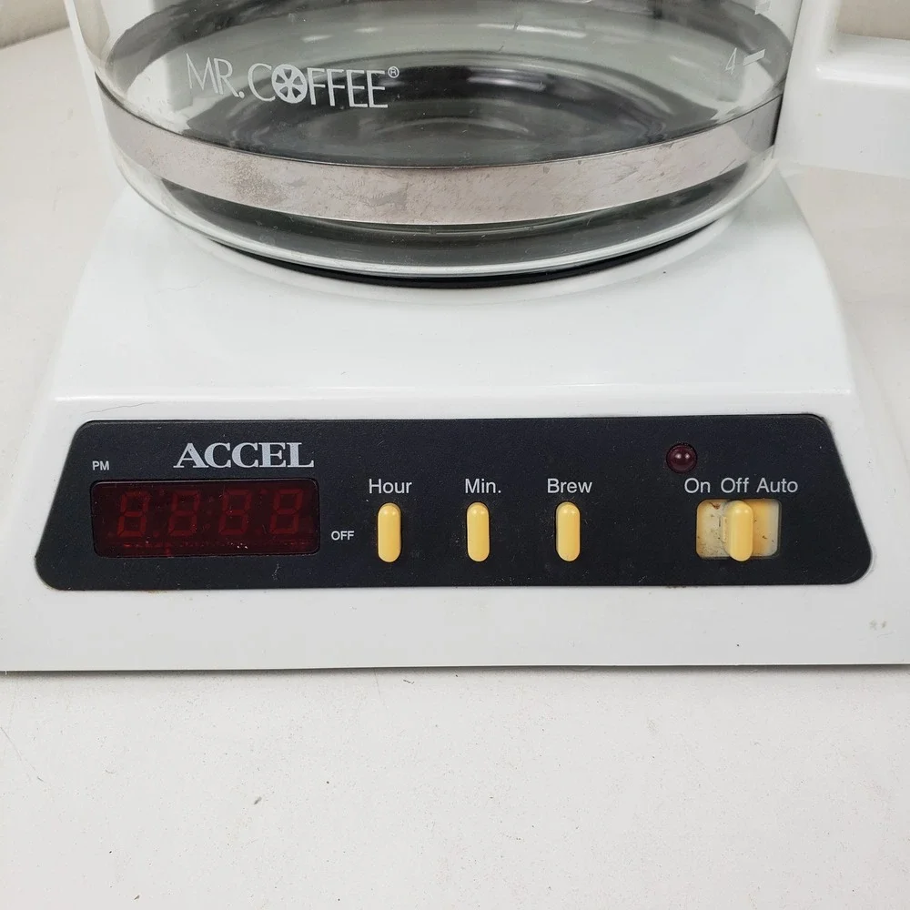 Mr. Coffee Accel 12 Cup Programmable Coffee Maker White PRX20 Glass Carafe